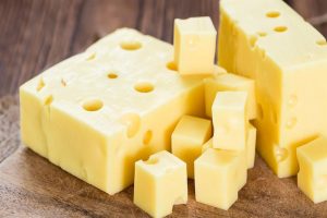 الدراسات الحديثة أضرار كثيرة للجبن الرومي