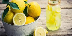 عصير الليمون والعسل والصبار